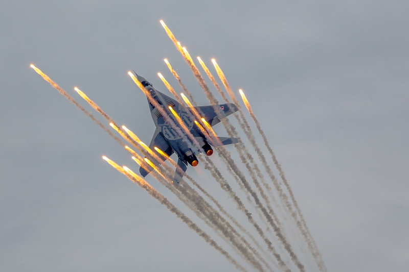 teamwork, fighter, airshow, air, aerospace industry, cooperation, air show, nature, cloud - sky, mikoyan, motion, performance, order, air vehicle, outdoors