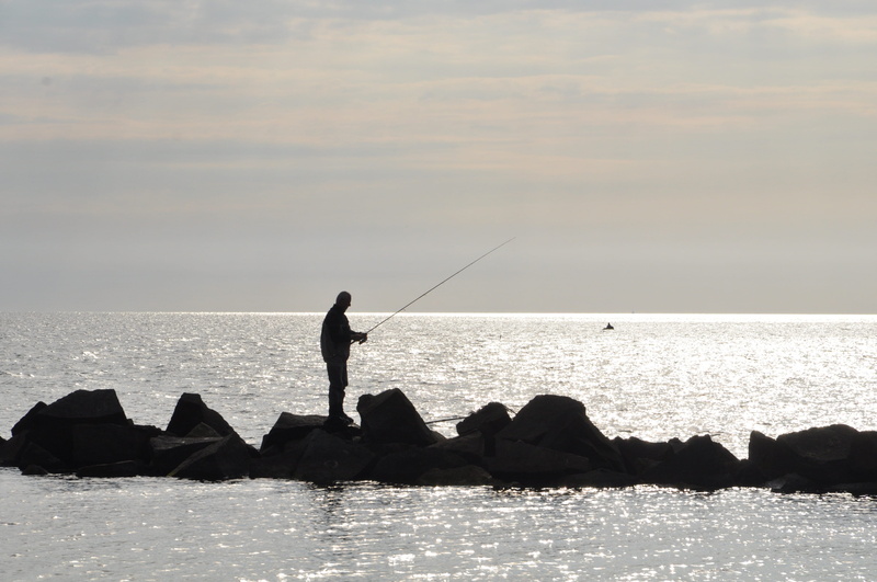 sea, scenics - nature, horizon, sky, fishing, 4K, rod, Angler, Sea, real people, lifestyles, man, water, Baltic Sea, activity, coast, Coast, men, leisure activity