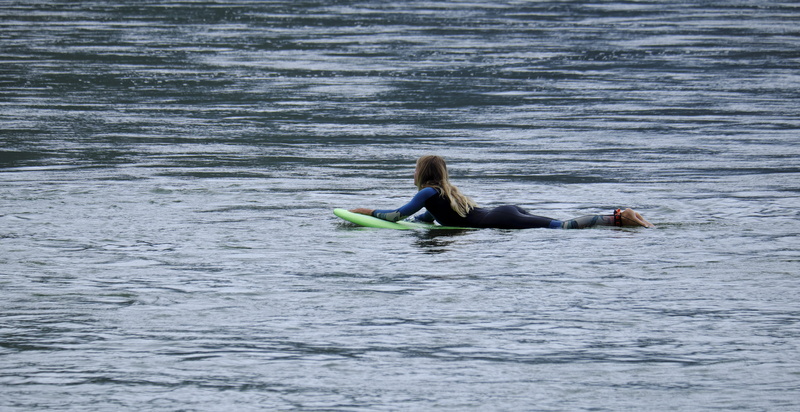 beauty in nature, healthy life, lifestyles, scenics - nature, surf board, side view, one person, sport, leisure activity, one, ocean, water, surfer, sea