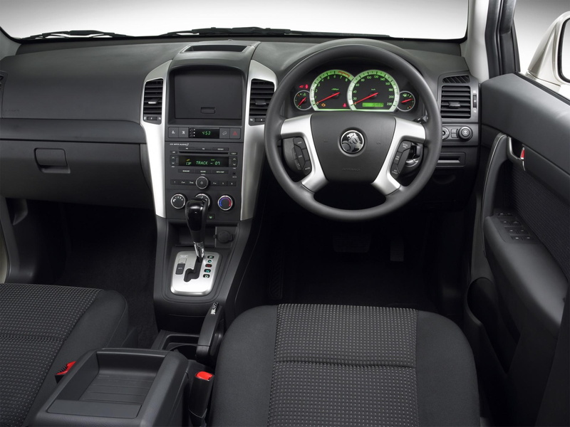 motor vehicle, land vehicle, dashboard, captiva, mode of transportation, car, control panel, car interior, transportation, vehicle seat, no people, vehicle interior
