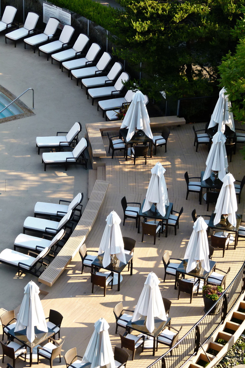 chair, resort, tree, Umbrellas, parasol, no people, sunlight, high angle view, relaxation, large group of objects, canopy, 4K, setting, architecture, vacation