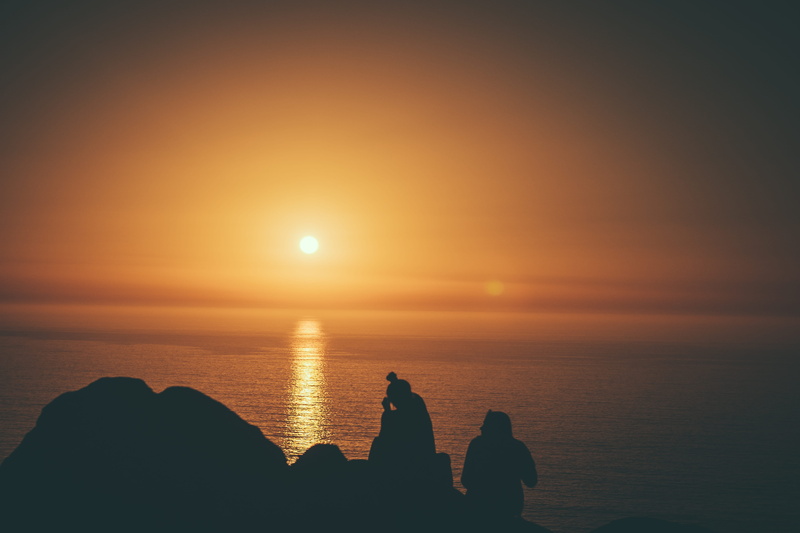 orange color, silhouette, waterfront, scenics - nature, warm, beauty in nature, horizon, nature, sea, sky, sun, tranquility, golden hour, girl, beach, water