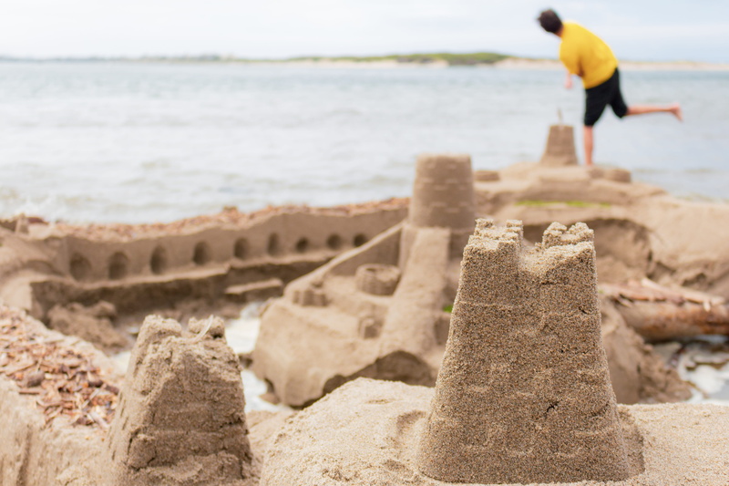 nature, coast, united states, man, sand castle, solid, outdoors, seashore, full length, near, sky, selective, 4K, sand, day, real people, people, siletz bay