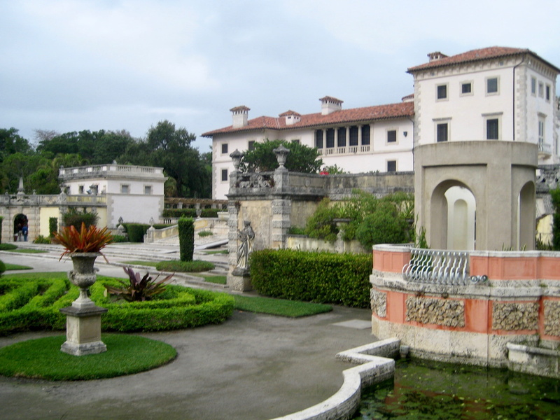 mansion, plant, house, hedge, water, miami, villa, vizcaya museum and gardens, attraction, historic, fountain, garden, luxury, history, tree, cloud - sky