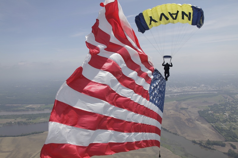 tranquil scene, paragliding, military, leisure activity, non-urban scene, beauty in nature, outdoors, extreme sports, mountain, scenics - nature, rising