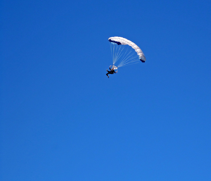 flying, real people, speed, leisure Activity, para, gliding, transportation, day, Parachute, adventure, risk, sports And Fitness, action, extreme Sports