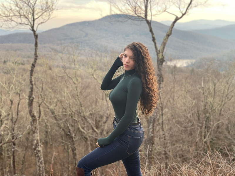 curly hair, 1080P, Brittany Venti, women outdoors