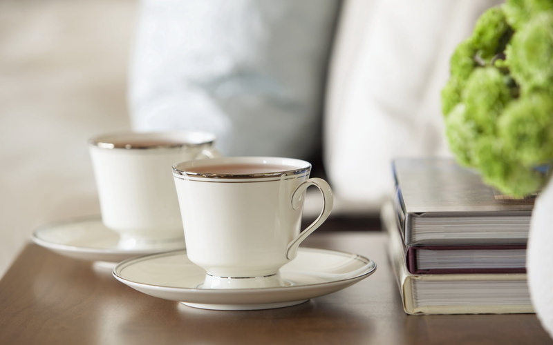 business, crockery, food And Drink, close-up, refreshment, indoors, tea, freshness, ceramic, mug, eating utensil, table, food, green, cup, still life, kitchen utensil