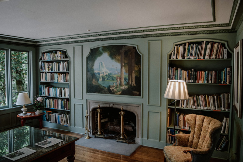 5K, antique, shelf, table, home interior, frame, bookshelf, built structure, decor, publication, domestic room, indoors, window, day, architecture, no people