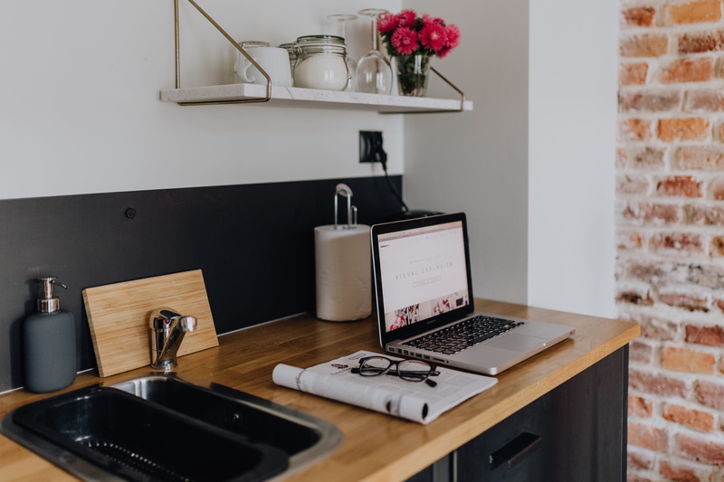 wireless technology, modern, fresh, domestic room, macbook, bouquet, home office, laptop, indoors, still life, computer, workplace, home, domestic life