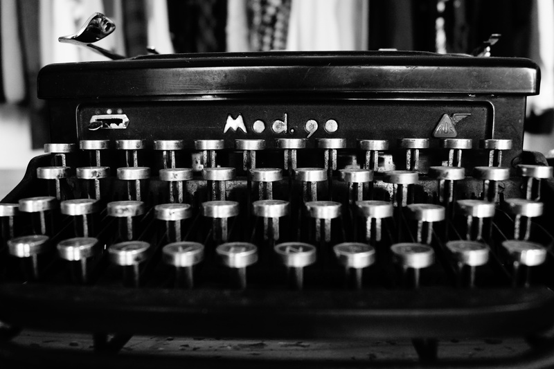 writing, communication, indoors, black and white, table, writer, glasses, the past, no people, mechanics, retro Styled, obsolete, inside, themes, close-up