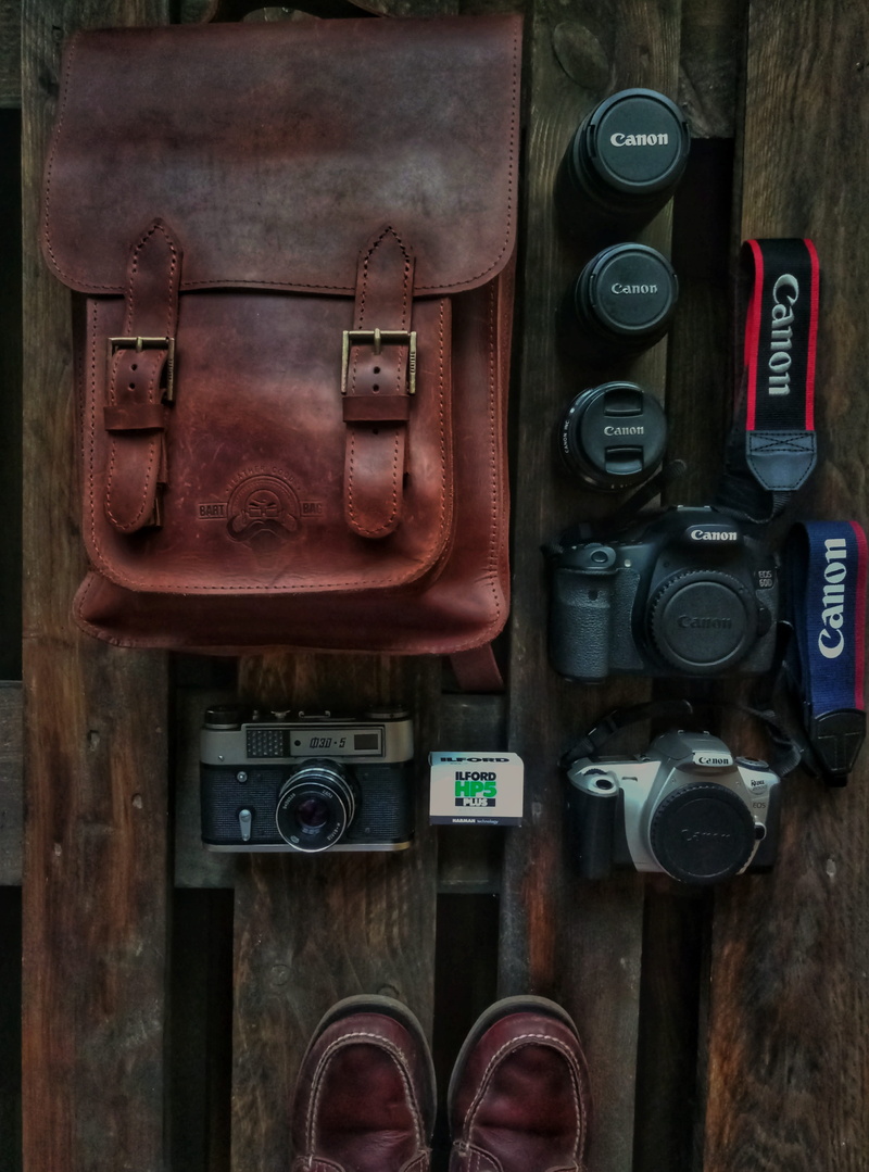 beside, indoors, no people, communication, layout, canon, connection, digital camera, retro styled, close-up, wooden, brown, assorted, bag, rustic, still life