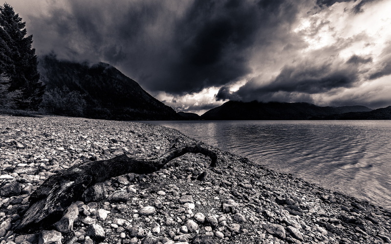 black, white, hd, bw, clouds, shore, water, rocks, body, landscape, nature, 1080P, stones, stick, wood
