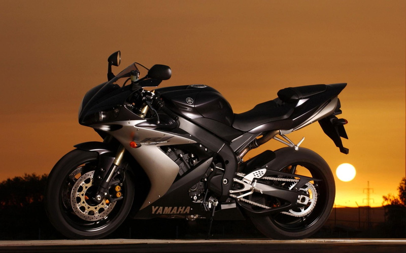 chrome, headwear, crash helmet, sport, 1080P, sportbike, sports helmet, gray, tire, sports equipment, transportation, wheel, stationary, r, sunset, Motorcycles