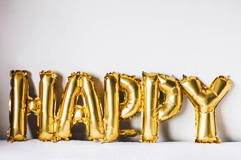 togetherness, 1080P, metal, balloons, sculpture, wall - building feature, white background, gold colored, studio shot, golden, indoors, choice, gold, yellow