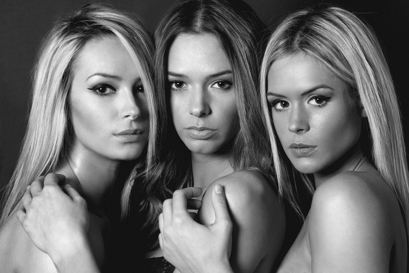 Denisa, 1080P, b/W, black and white, sisters, Daniela, Diana, look, girls