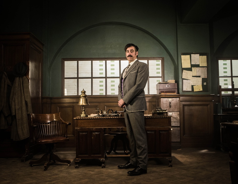 indoors, smiling, 4K, contemplation, confidence, one person, well-dressed, men, adult, emotion, business, young adult, houdini and doyle 4k full hd, portrait