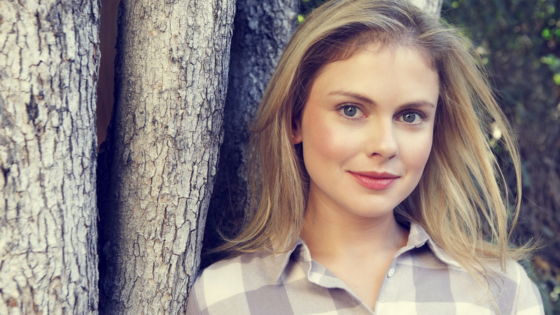 closeup, wearing, top, Rose McIver, photo, actress, blonde, Most Popular Celebs, 5K, gray, white, checked, woman
