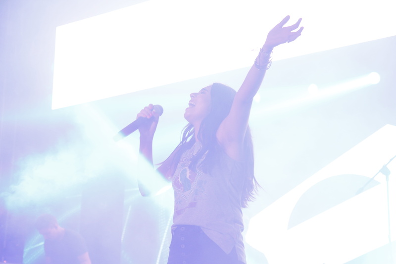 young women, jesus, popular music concert, standing, united states, palm springs, leisure activity, three quarter length, worship, heartreach, 5K, lights