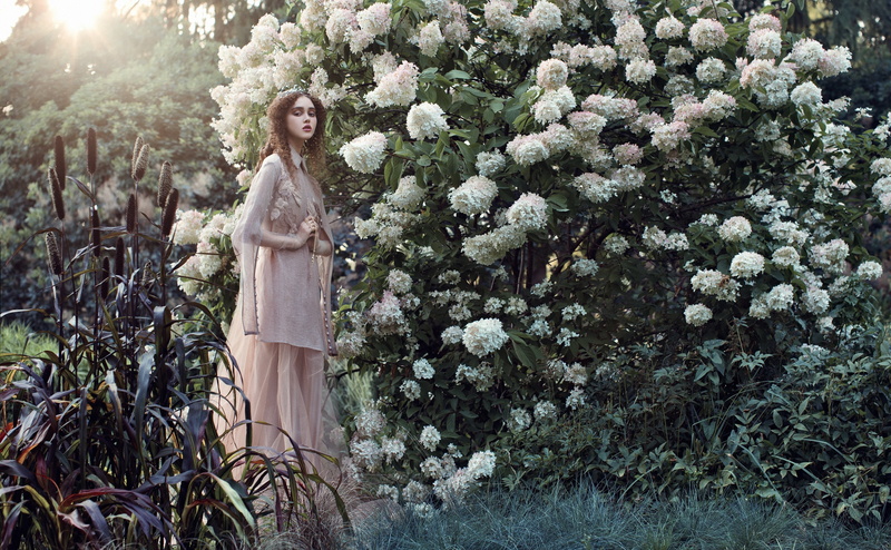 Girls, Girl, Model, Flowers, Nature, Fashion, princess, 4K, Fairytale, Garden, Photography, Female, dollface, Hydrangea