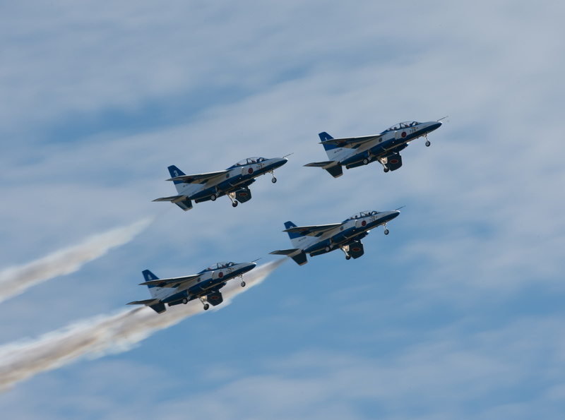 70200mm, irumaairbase, airshow, saitamaprefecture, nikkor, blueimpulse, f28g, spread wings, mode of transportation, animal themes, animals in the wild