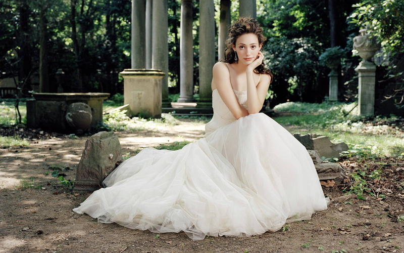 beauty, emmy, dress, 2K, rossum, white, sitting, actress, white dress, emmy rossum, portrait