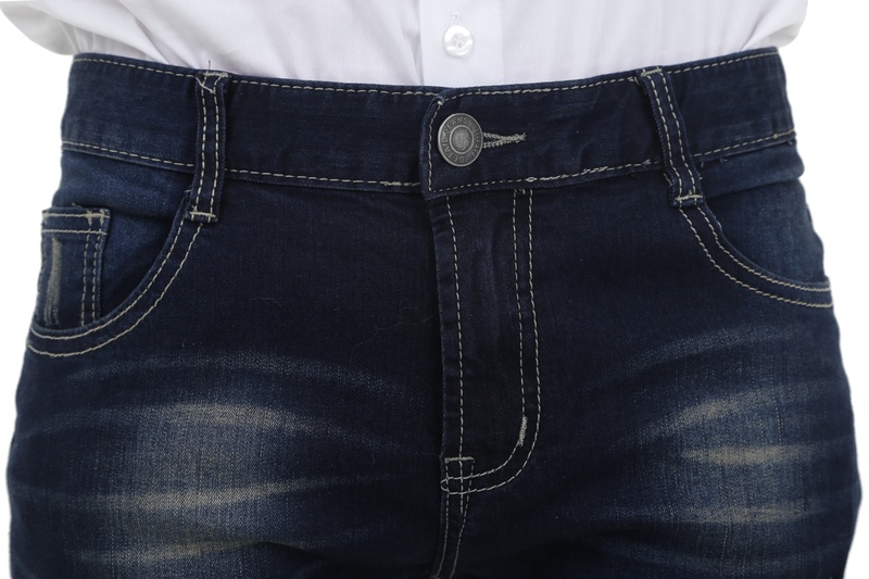 indoors, leather, texture, 5K, clothing, midsection, adult, denim, top view, zheng, front view, blue, pocket, jeans, standing, belt, jean, wasing, fashion