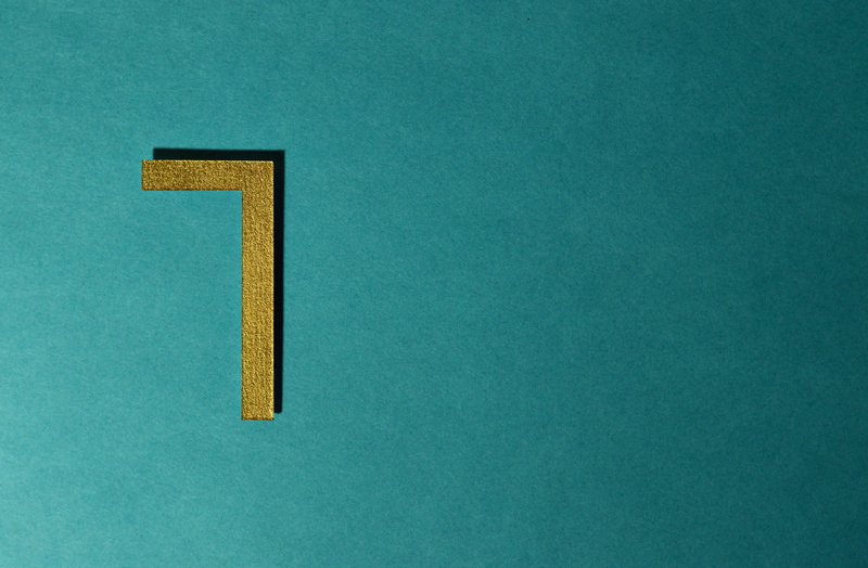 decorative, indoors, number, blank, design, metallic, 5K, illustration, decor, backgrounds, green background, copy space, golden, education, gold colored