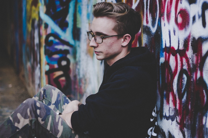graffiti, man, leaning, serious, streetwear, men, wall - building feature, wearing, 5K, paint, young adult, spraying, architecture, black, city, art and craft