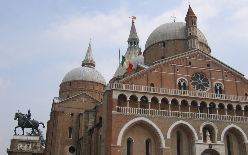 1080P, Basilicas , Basilica of Saint Anthony of Padua