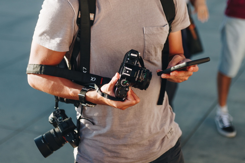 one Person, summer, journalist, filming, standing, travel, gear, photographer, iphone, smartphone, photography Themes, len, photographic Equipment, men