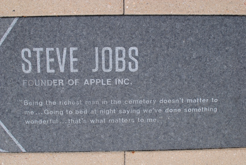 close-up, sayings, high angle view, information sign, apple, information, 4K, boston, gray, inc, jobs, steve, capital letter, stone, founder, steve jobs