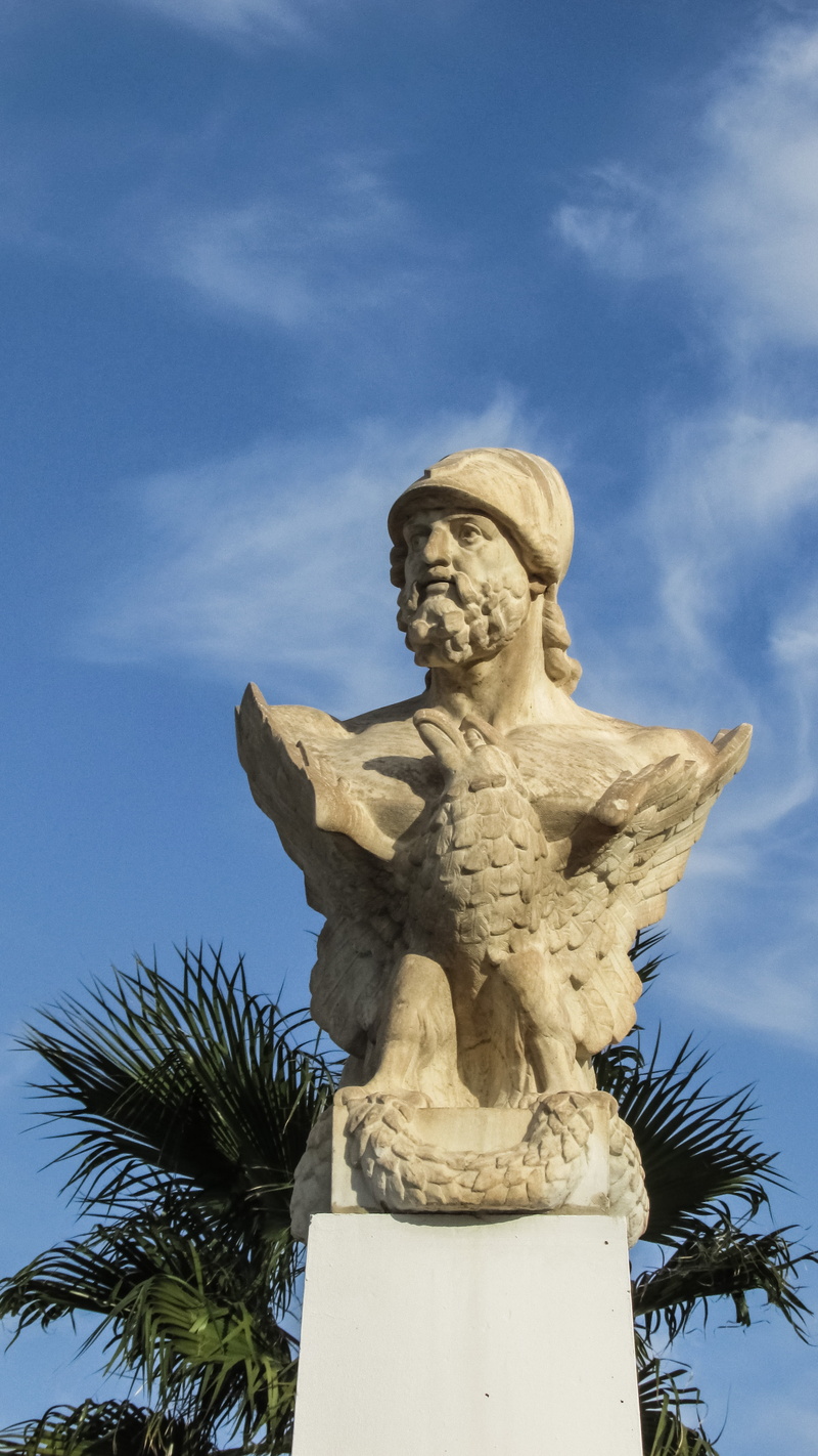 bust, sky, kimon the athenian, angel, founder, blue, male likeness, human representation, nature, sculpture, day, 4K, female likeness, no people, representation