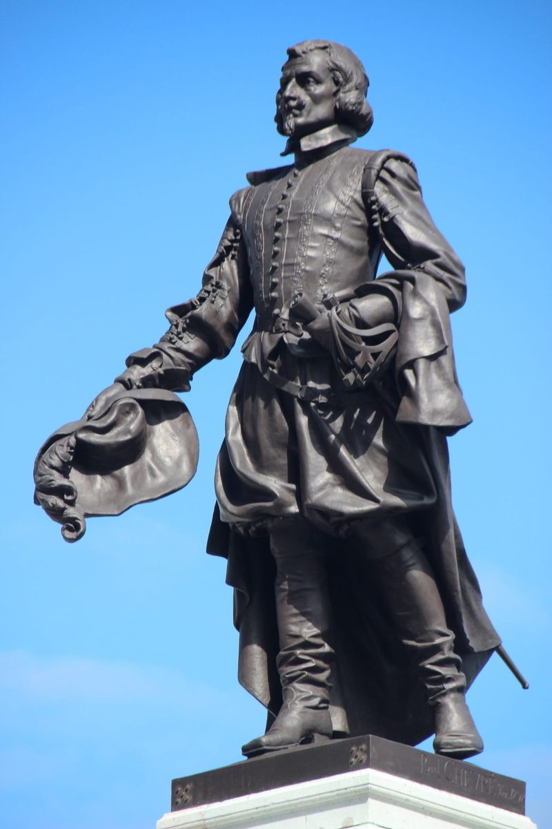 nature, sword, the past, sky, representation, craft, paul chevre, Quebec, male likeness, de, Champlain, blue, monument, day, music, creativity, history