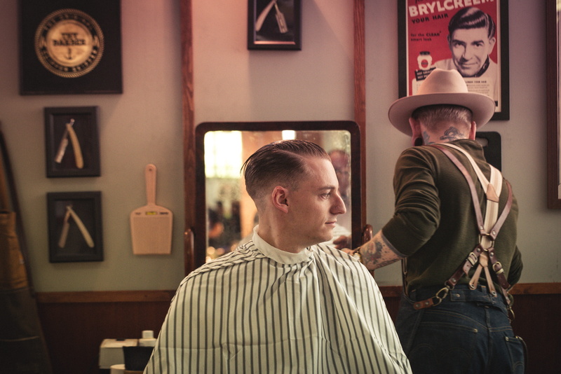 france, two people, togetherness, waist up, 5K, haircut, real people, barber, rockabilly, mid adult, barber shop, clothing, hairstyle, young men, lifestyles