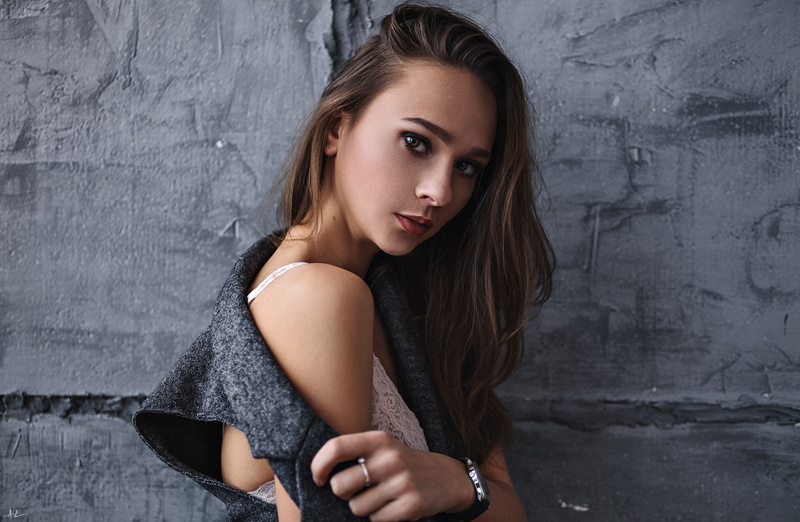 wavy hair, simple background, 1080P, auburn hair, face, Kirill Averyanov, brown eyes, model, looking at viewer, women