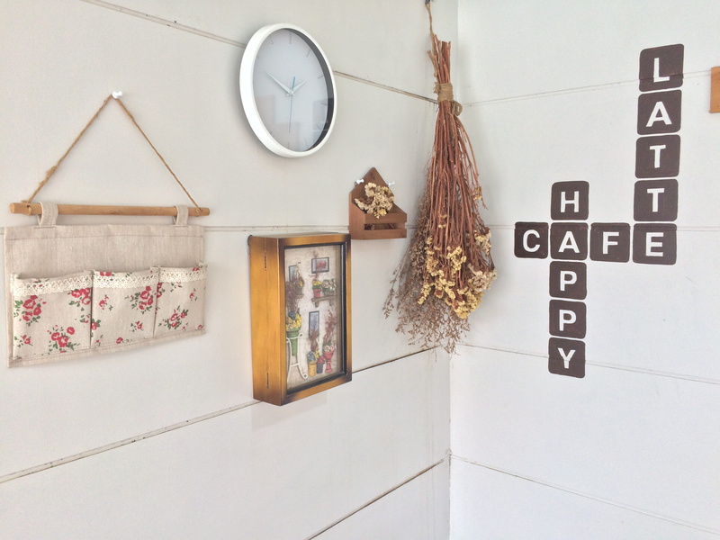 contemporary, interior, frame, decors, text, decoration, communication, domestic room, modern, color, no people, clock, wall clock, room, wall - building feature