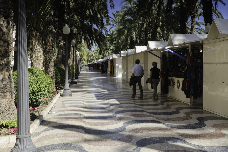 men, footpath, hiking, 4K, real people, diminishing perspective, alicante, direction, people, full length, rear view, plant, lifestyles, day, the way forward