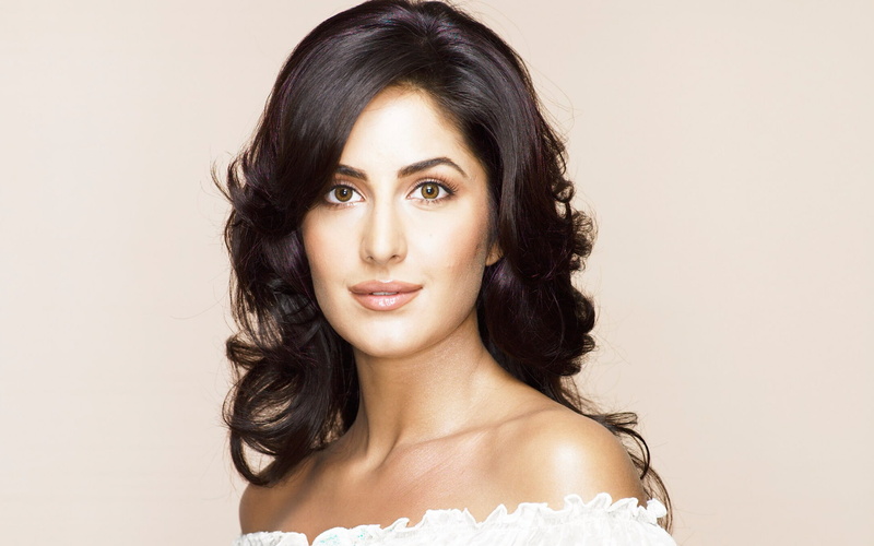 brown hair, colored background, long hair, Kaif, hair, beauty, Katrina, beautiful people, hd, body part, portrait, headshot, indoors, women, contemplation