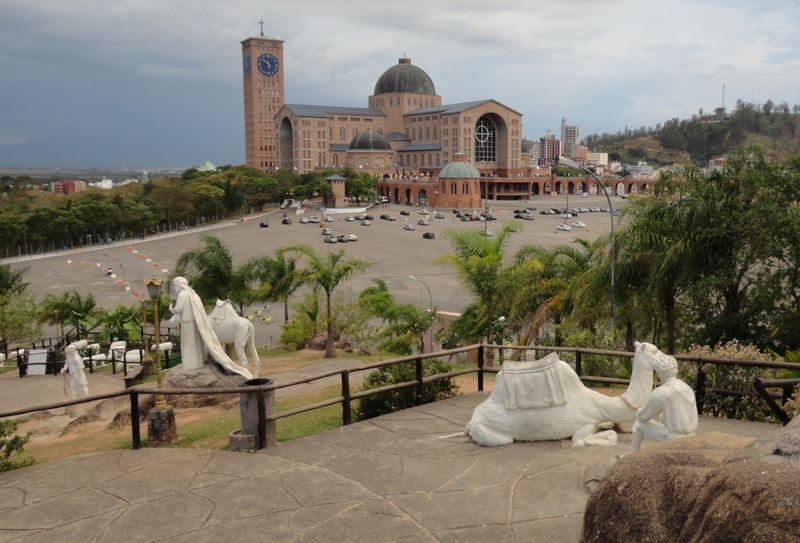art and craft, building, day, building exterior, belief, aparecida do norte, cloud - sky, sky, dome, architecture, place of worship, tree, built structure