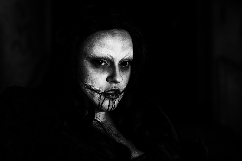 500px, blood, 1080P, dark, one person, fear, aggression, halloween, hairstyle, emotion, Peter Michaelis, evil, adult, women, headshot, portrait, front view