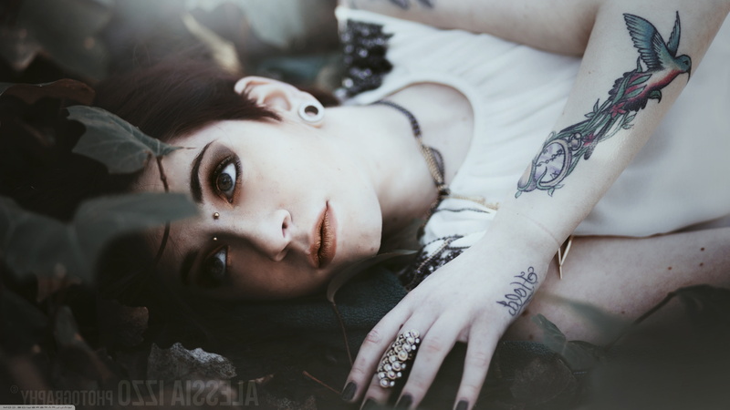 young woman, black nails, Alessia Izzo, watermarked, makeup, tattoo, necklace, jewelry, model, 4K, looking up, Stretched ears, mascara, white clothing