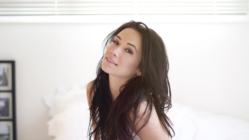 hair, 1080P, megan, white, background, women, black, brunettes, lyn