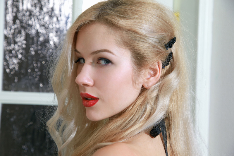 Genevieve Gandi, face, women, blonde, 5K, Marianna Merkulova, Met-Art, red lipstick