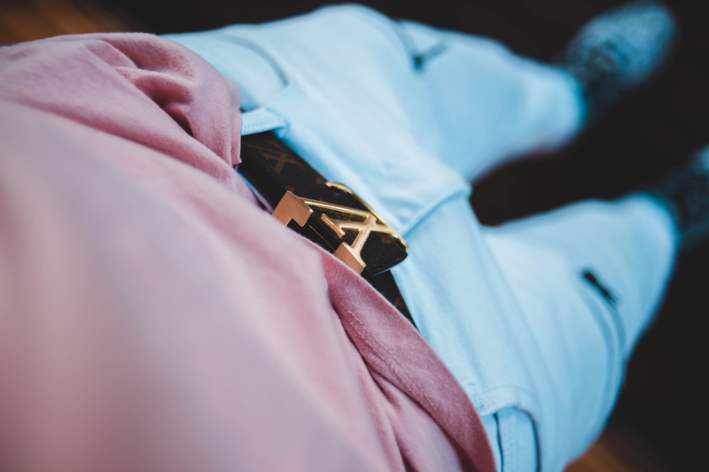 handrail, human, tie, overcoat, wealth, indoors, finger, consumerism, photography, one person, sports, accessory, fashion, louis, bedroom, focus, sport