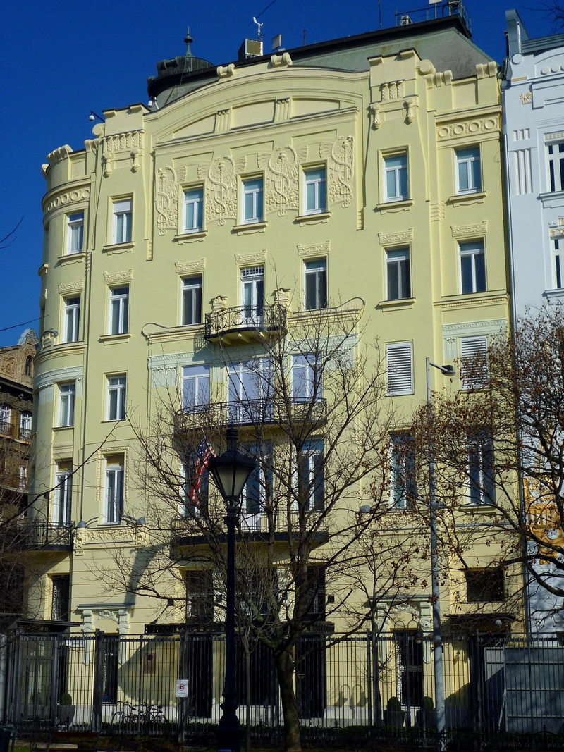 built structure, nature, clear sky, outdoors, viennese art nouveau style, dom square, hungary, residential district, building exterior, bare tree, budapest