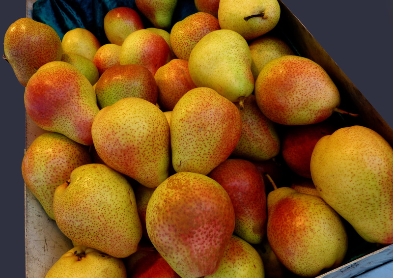 container, 2K, naturkost, still life, indoors, harvest, market, heap, abundance, healthy, pear tree, pears, tropical fruit, yellow, high angle view, fruit