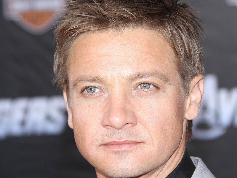 headshot, indoors, human body part, wrinkles, mature Adult, caucasian Ethnicity, front view, eyes, renner, portrait, looking At Camera, focus on foreground