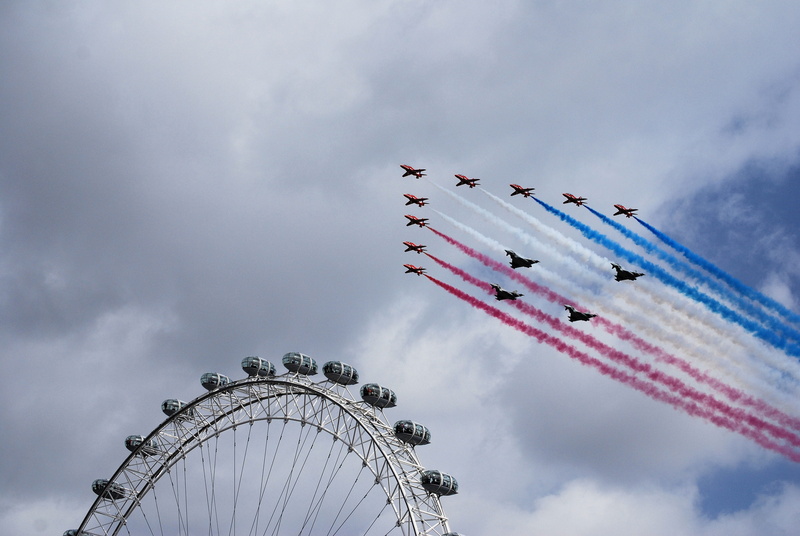 teamwork, mode of transportation, air vehicle, sky, airshow, amusement park, cloud - sky, day, 4K, transportation, motion, arts culture and entertainment