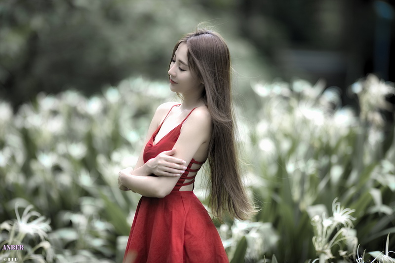 beautiful, strap, woman, selective, dress, wearing, people, women, spaghetti, nature, fashion, haired, red, outdoors, summer, 5K, photography, brown